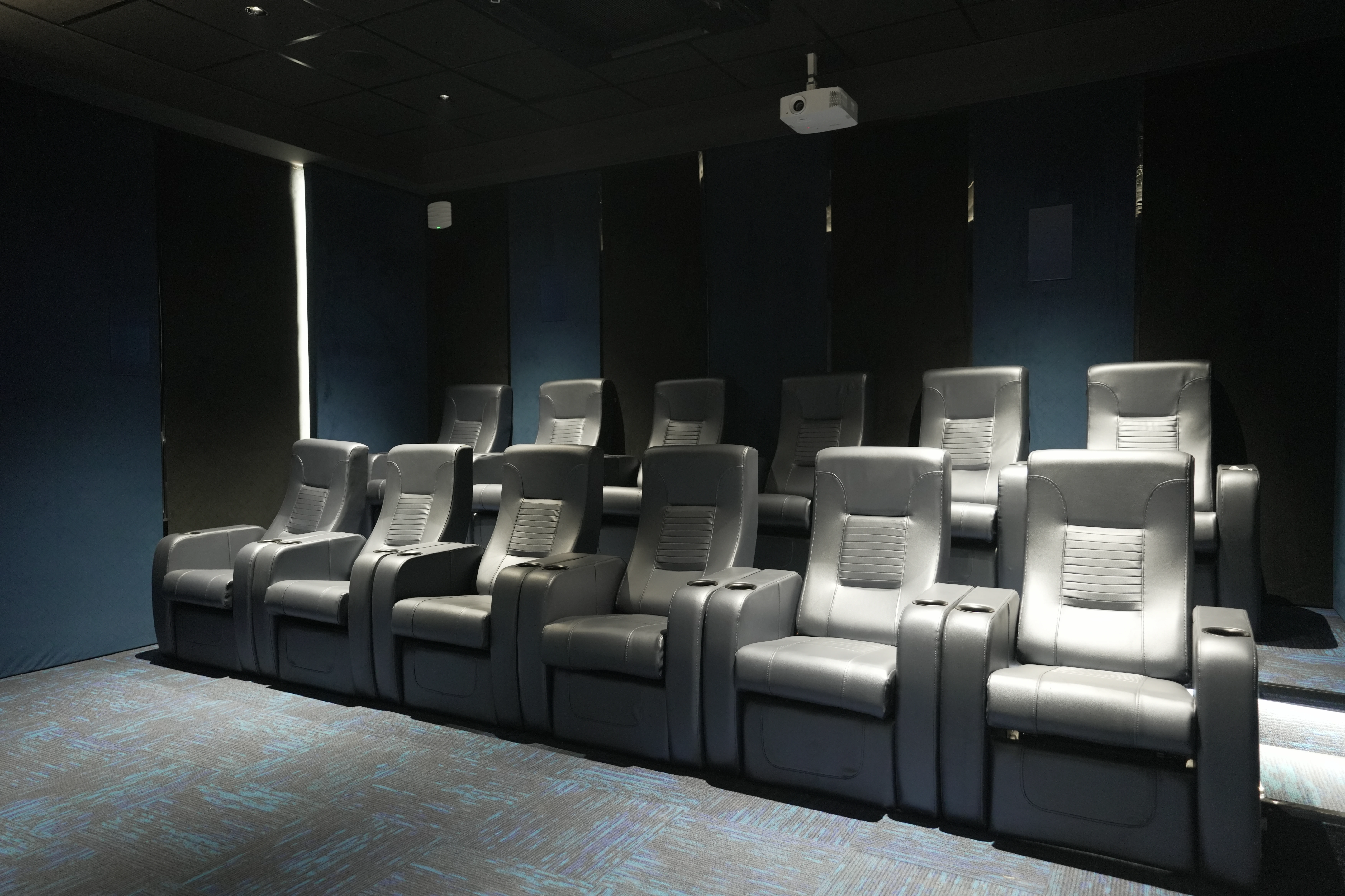Amenities at Majestic Sky Bungalow including terrace swimming pool, gymnasium and landscaped sit-out in Nagpur